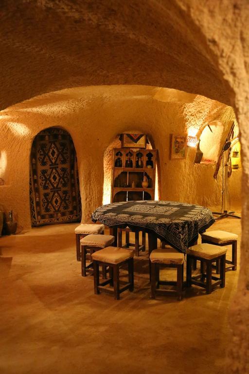 Kirkit Hotel アヴァノス エクステリア 写真